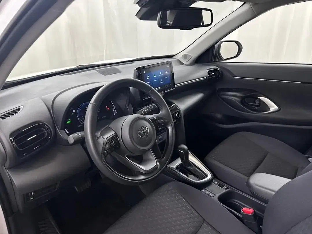 Toyota Yaris Cross - Thumbnail 18