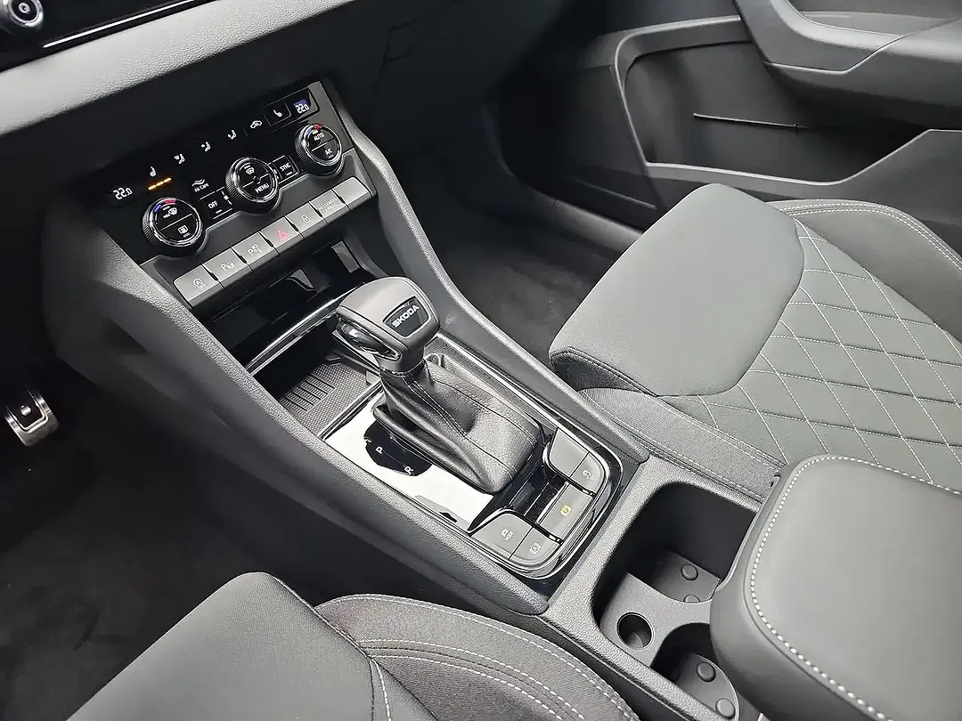 Skoda Karoq - Thumbnail 12