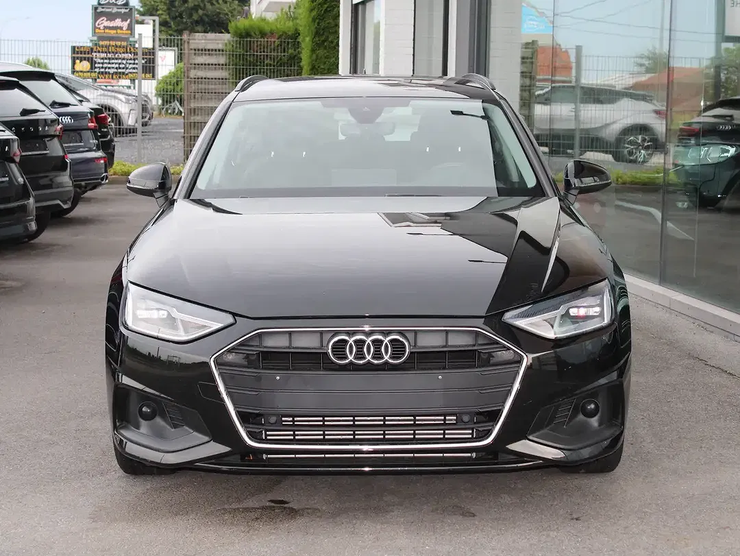 Audi A4 - Thumbnail 3