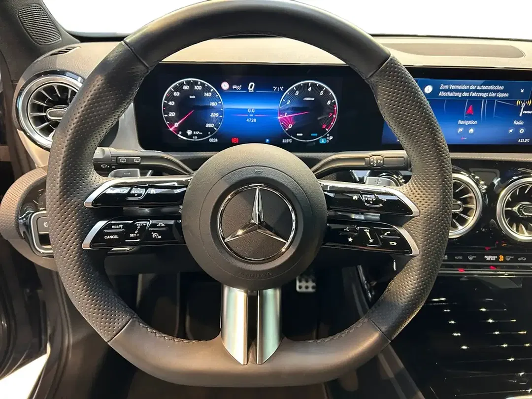 Mercedes-Benz A 200 - Thumbnail 10