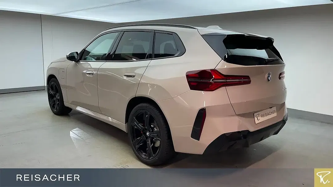 BMW X3 - Thumbnail 2