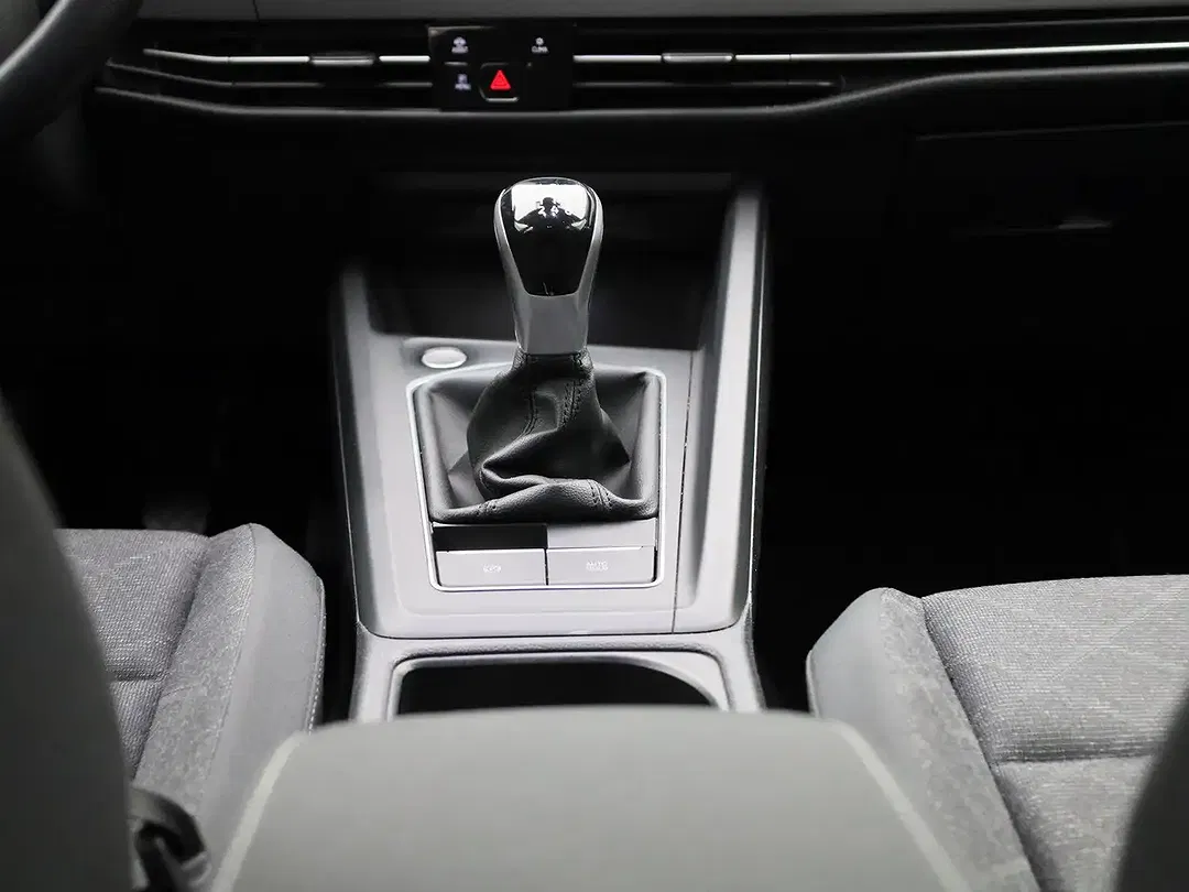 Volkswagen Golf - Thumbnail 10