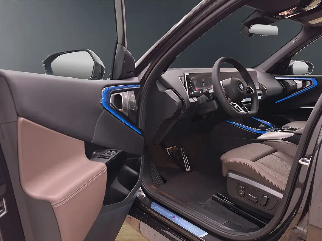 BMW X3 - Thumbnail 2