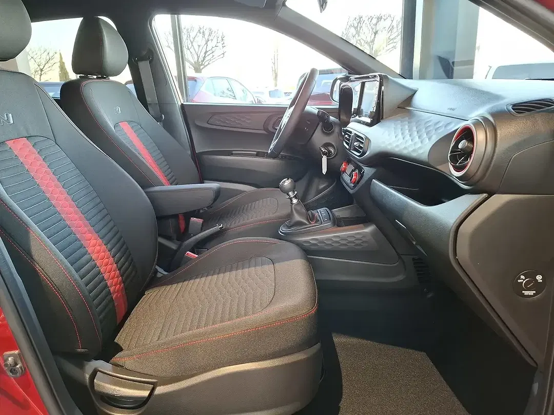 Hyundai i10 - Thumbnail 12
