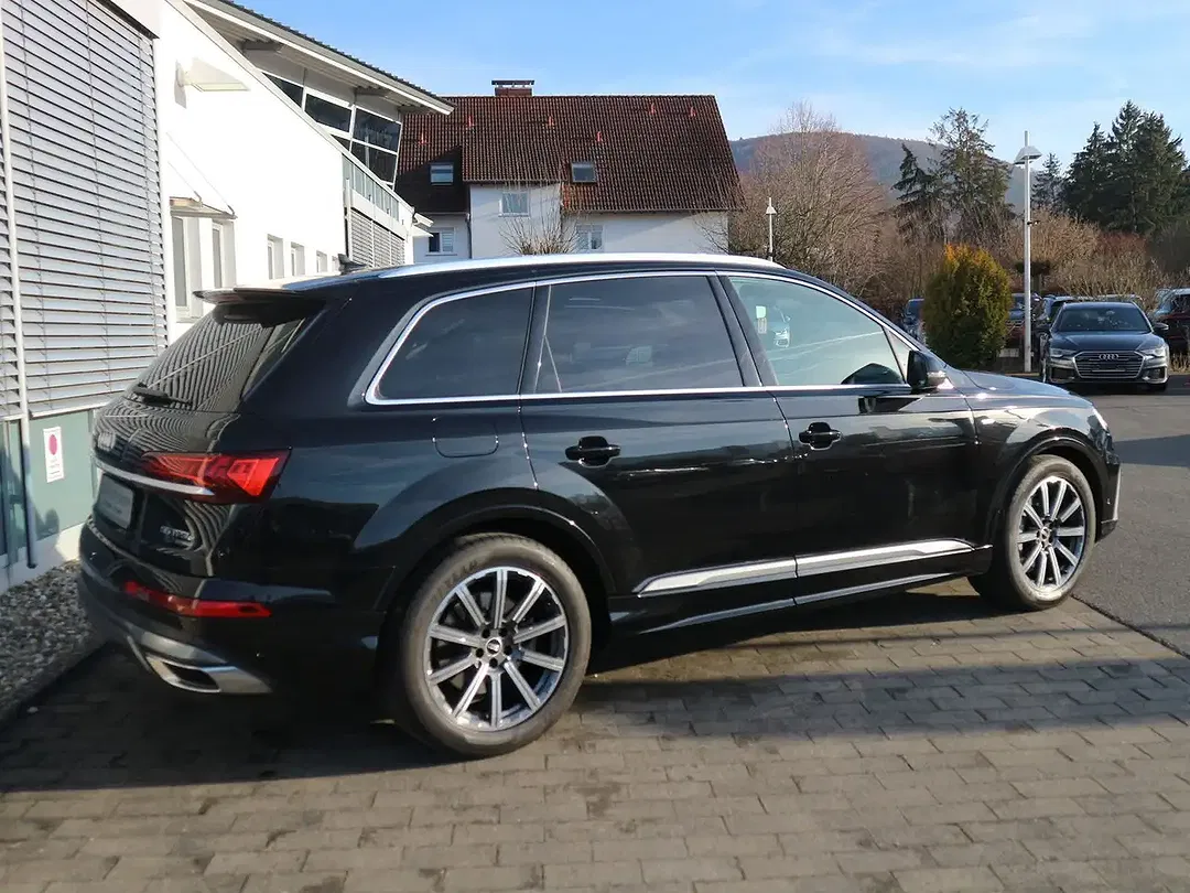 Audi Q7 - Thumbnail 2