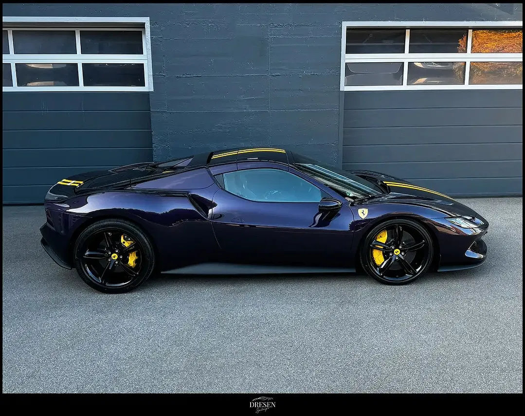 Ferrari 296 GTS - Thumbnail 15