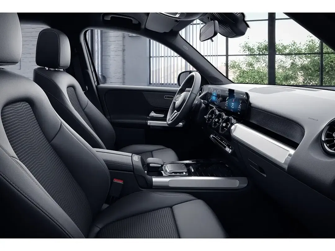 Mercedes-Benz GLB 200 - Thumbnail 12
