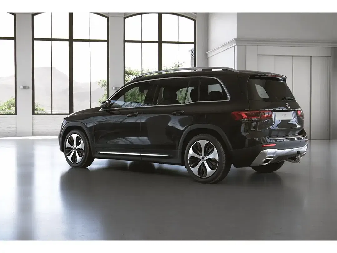 Mercedes-Benz GLB 200 - Thumbnail 4