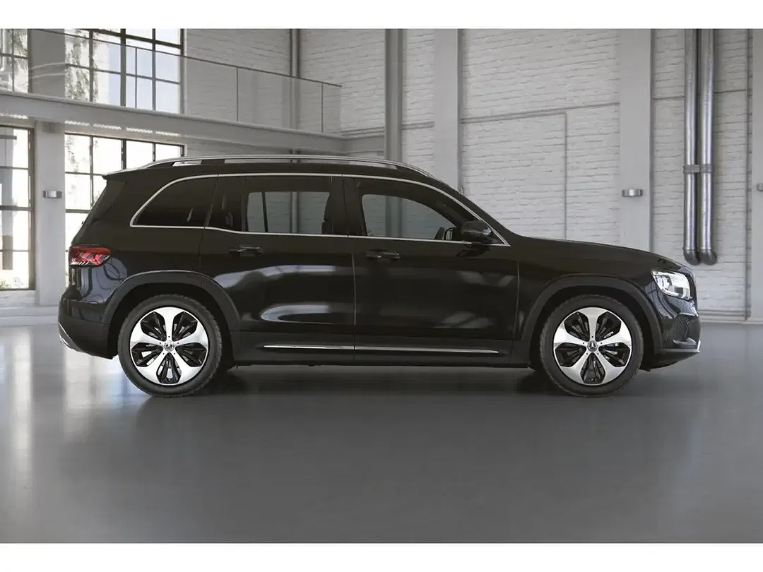 Mercedes-Benz GLB 200 - Thumbnail 7