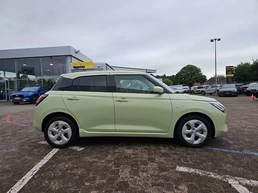 Suzuki Swift - Thumbnail 6