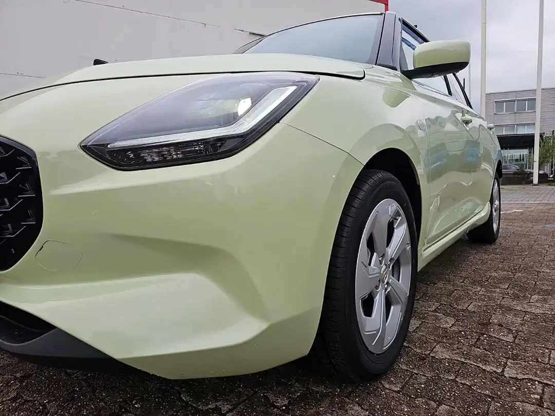 Suzuki Swift - Thumbnail 7