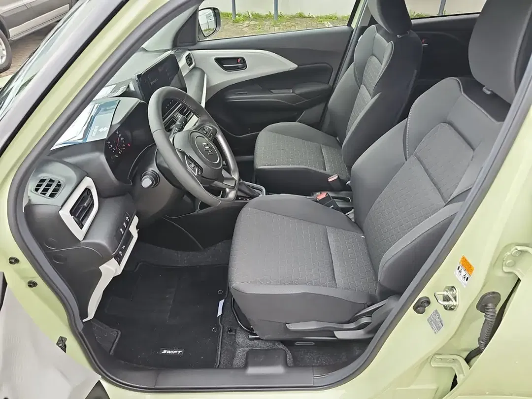 Suzuki Swift - Thumbnail 9