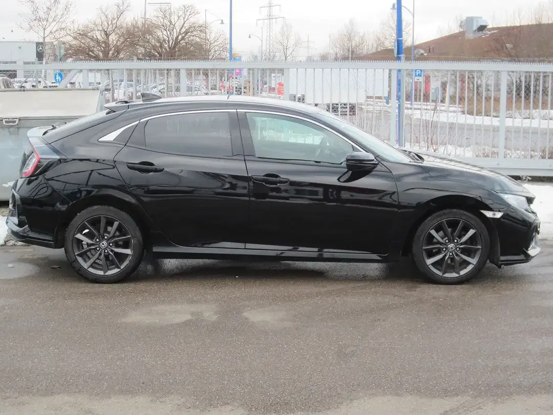 Honda Civic - Thumbnail 11