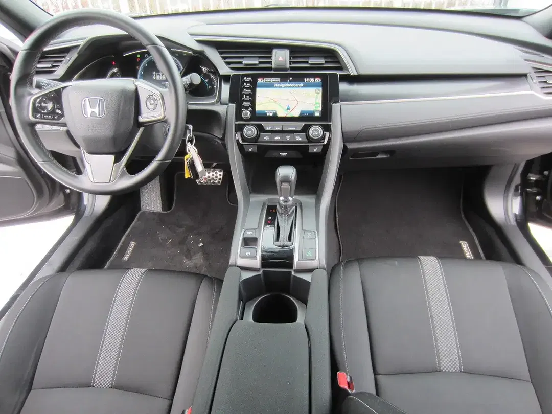 Honda Civic - Thumbnail 3