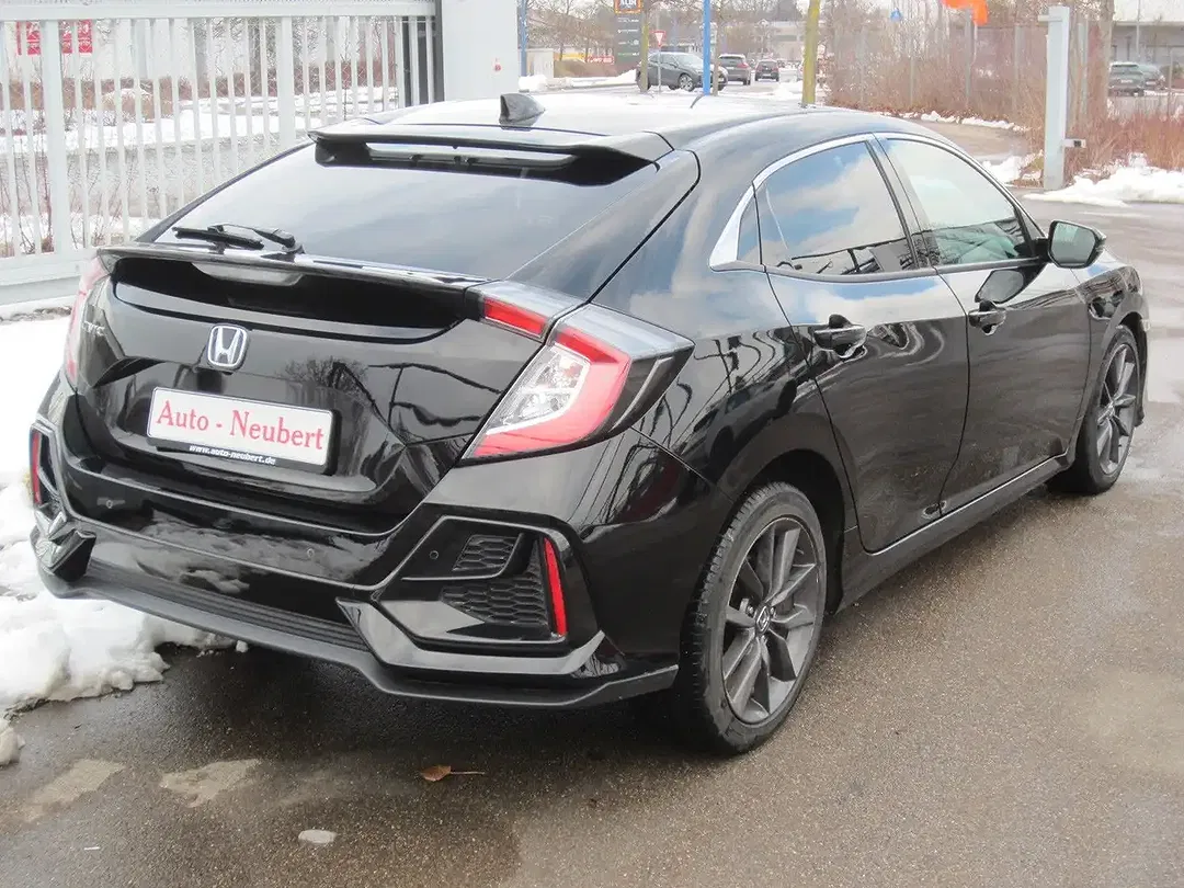 Honda Civic - Thumbnail 5