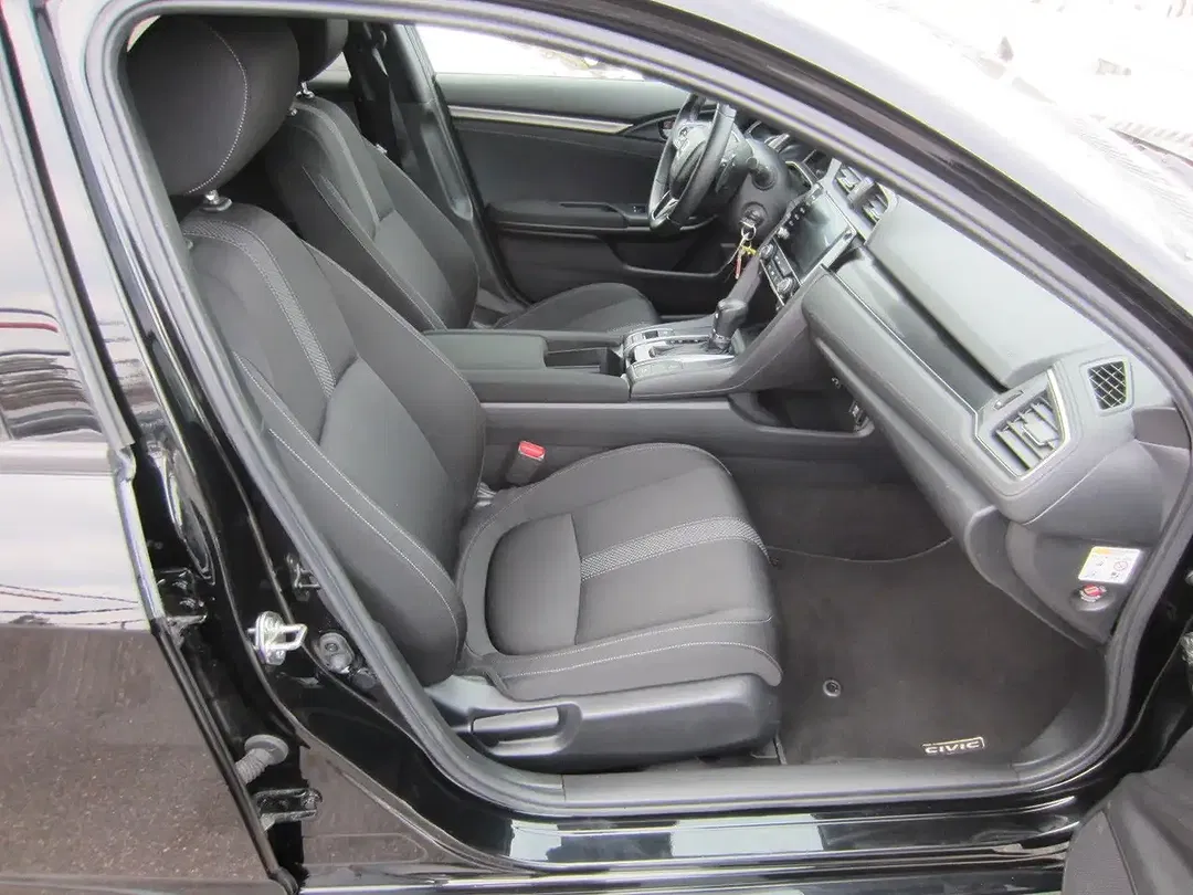 Honda Civic - Thumbnail 6