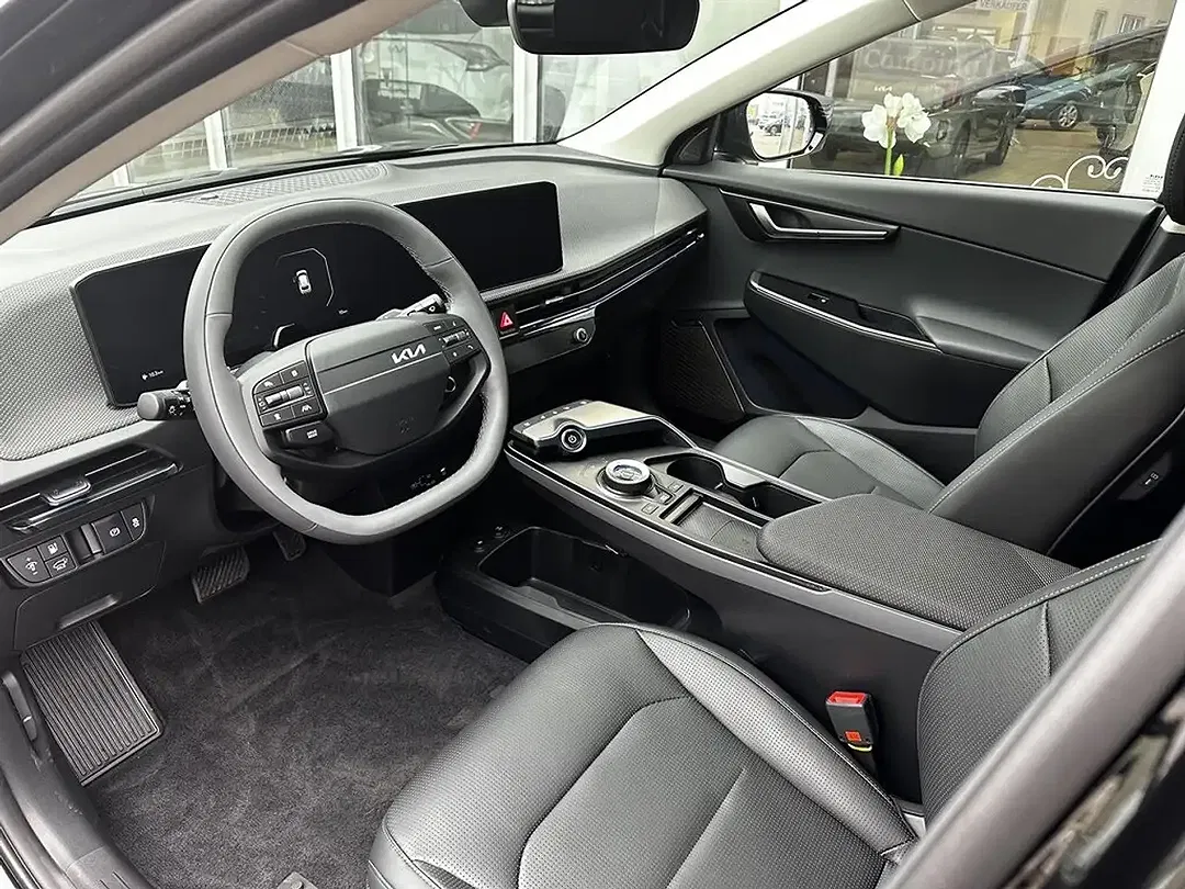 Kia EV6 - Thumbnail 6