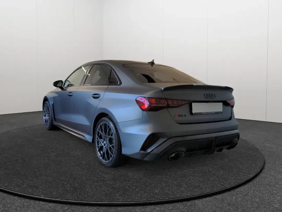 Audi RS3 - Thumbnail 3