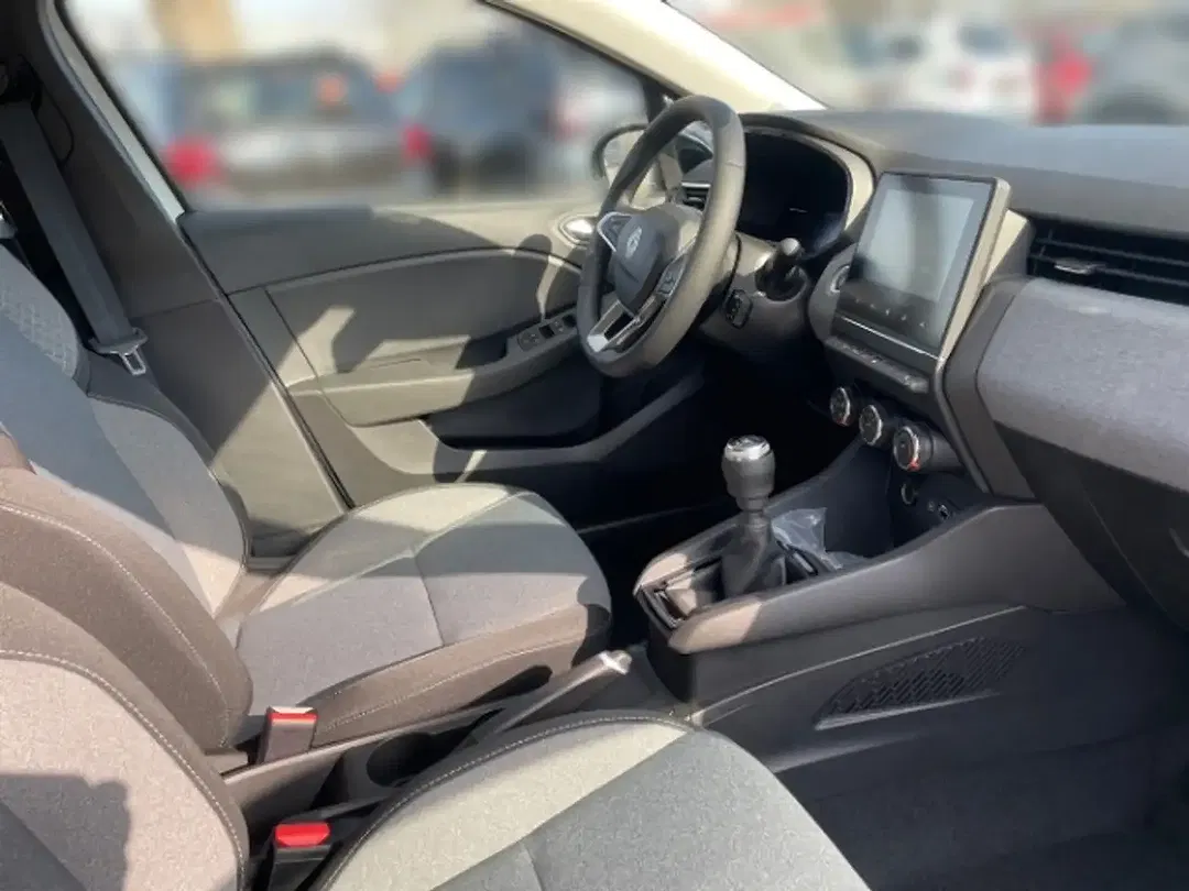 Renault Clio - Thumbnail 15