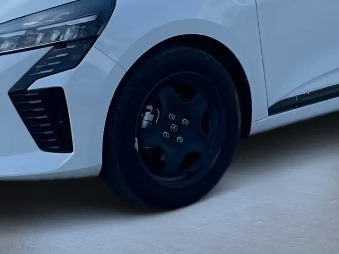 Renault Clio - Thumbnail 6