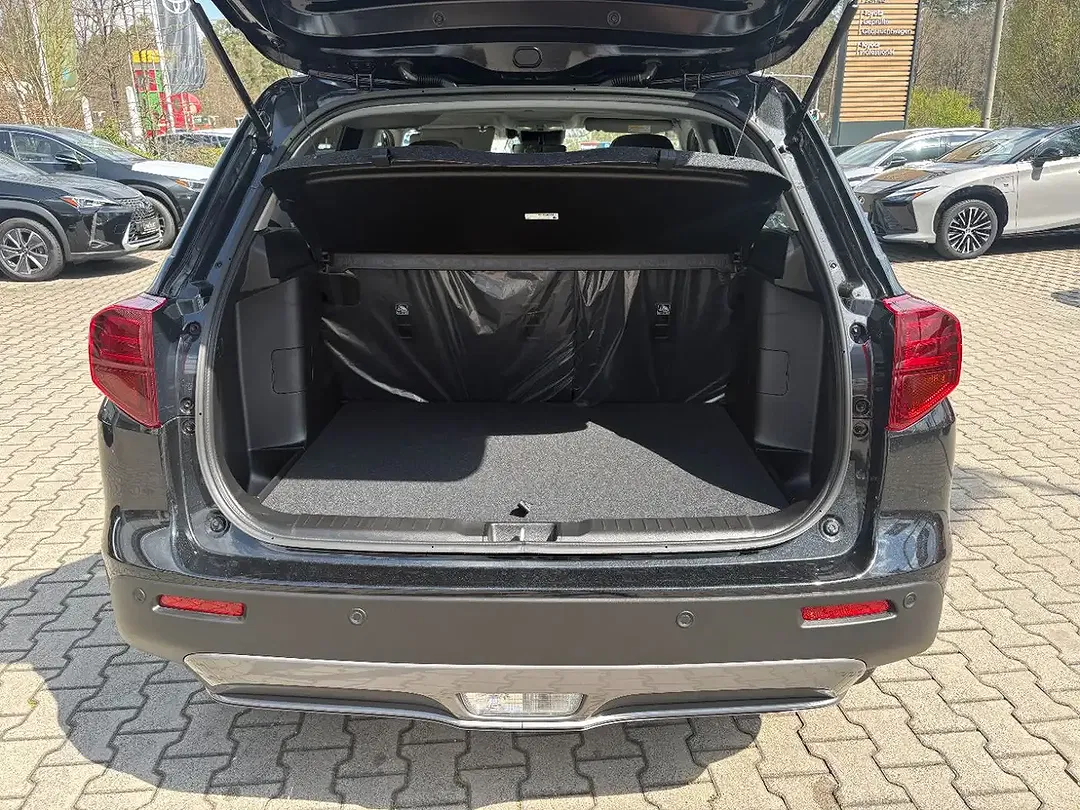 Suzuki Vitara - Thumbnail 7
