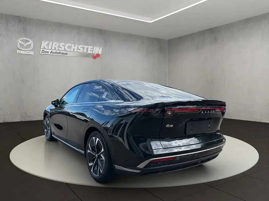 Mazda 6e - Thumbnail 3