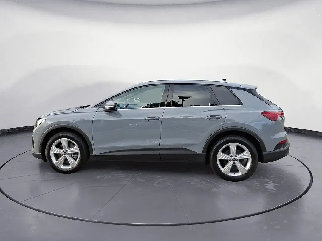 Audi Q4 e-tron - Thumbnail 2