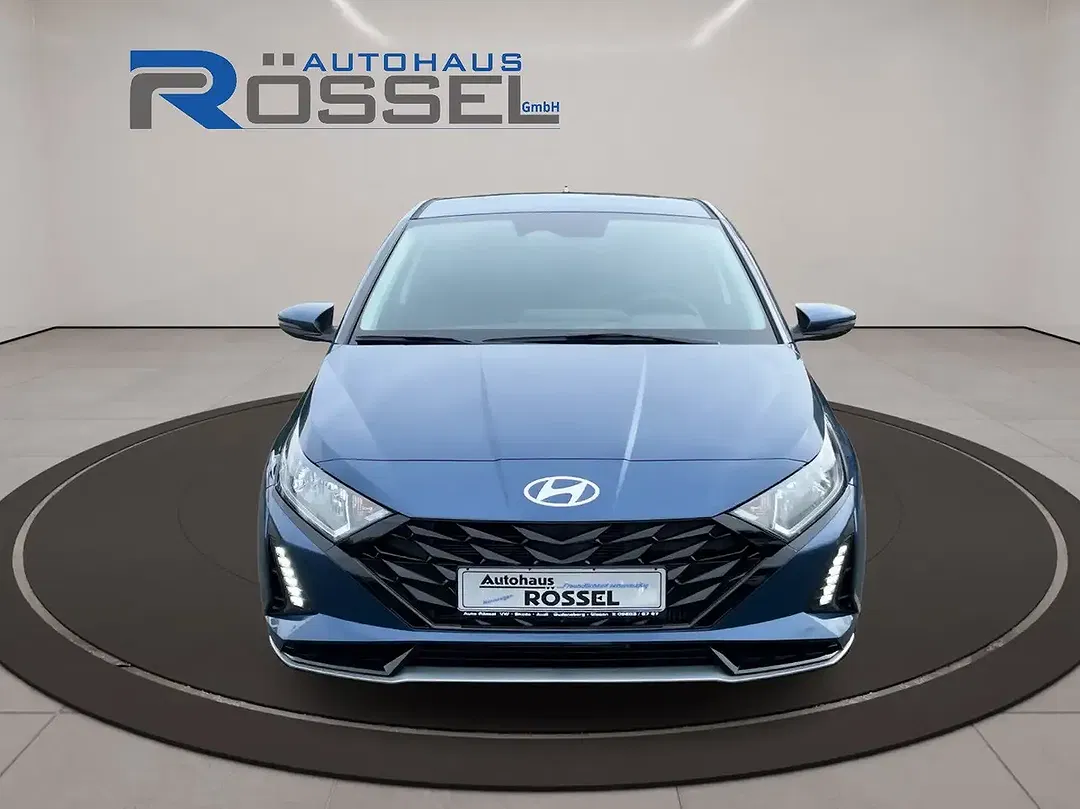 Hyundai i20 - Thumbnail 2