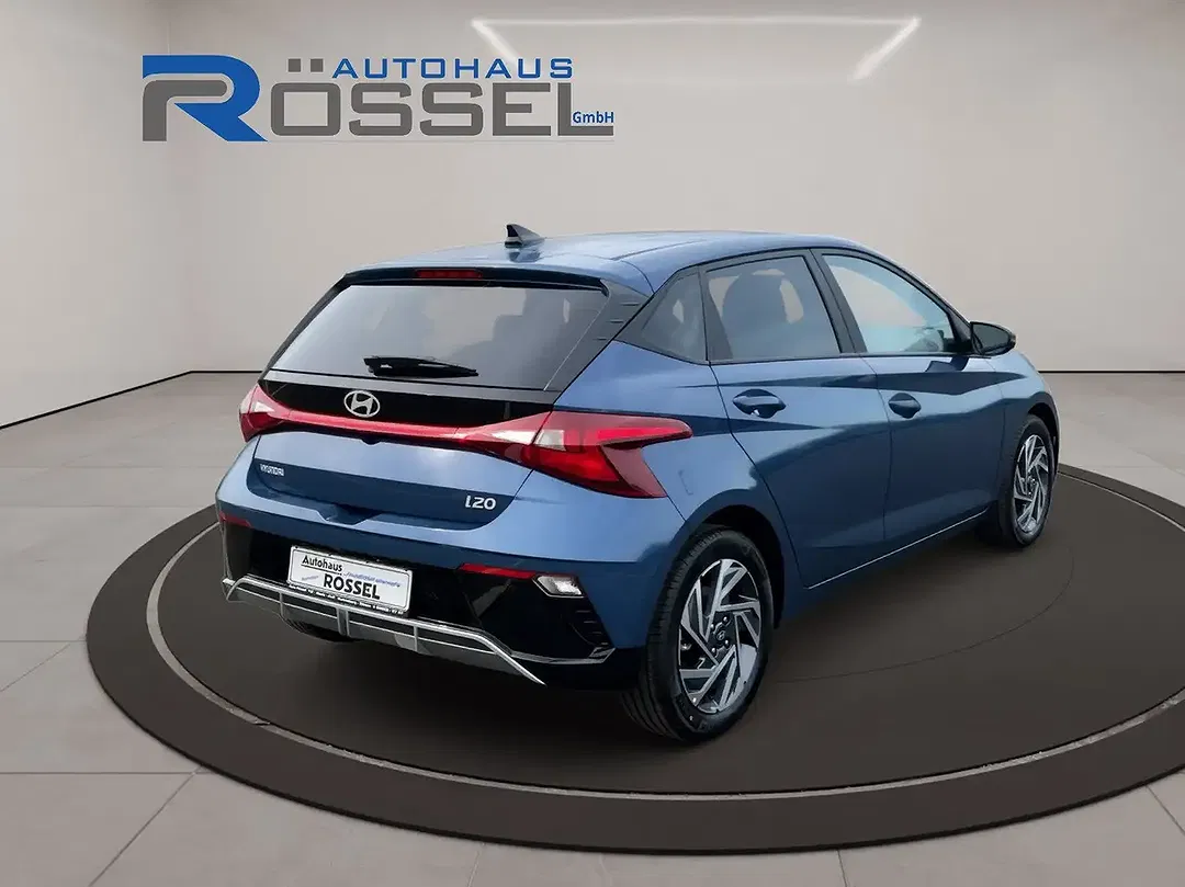 Hyundai i20 - Thumbnail 3