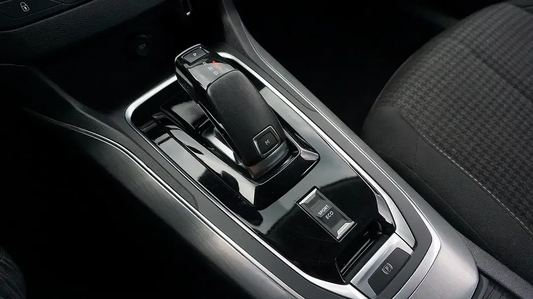 Peugeot 308 - Thumbnail 12