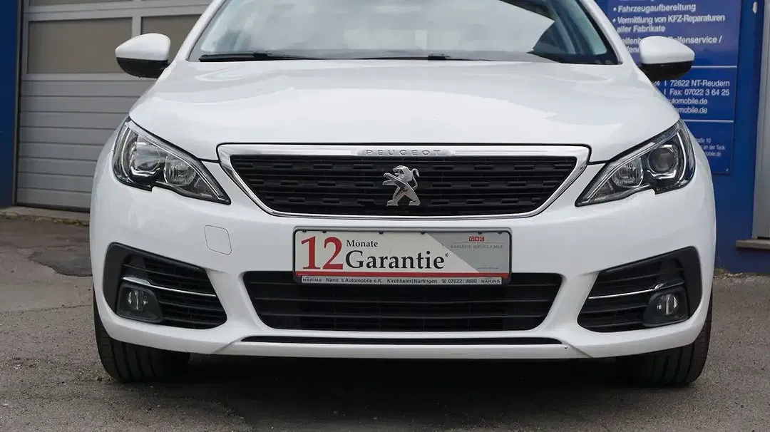 Peugeot 308 - Thumbnail 4