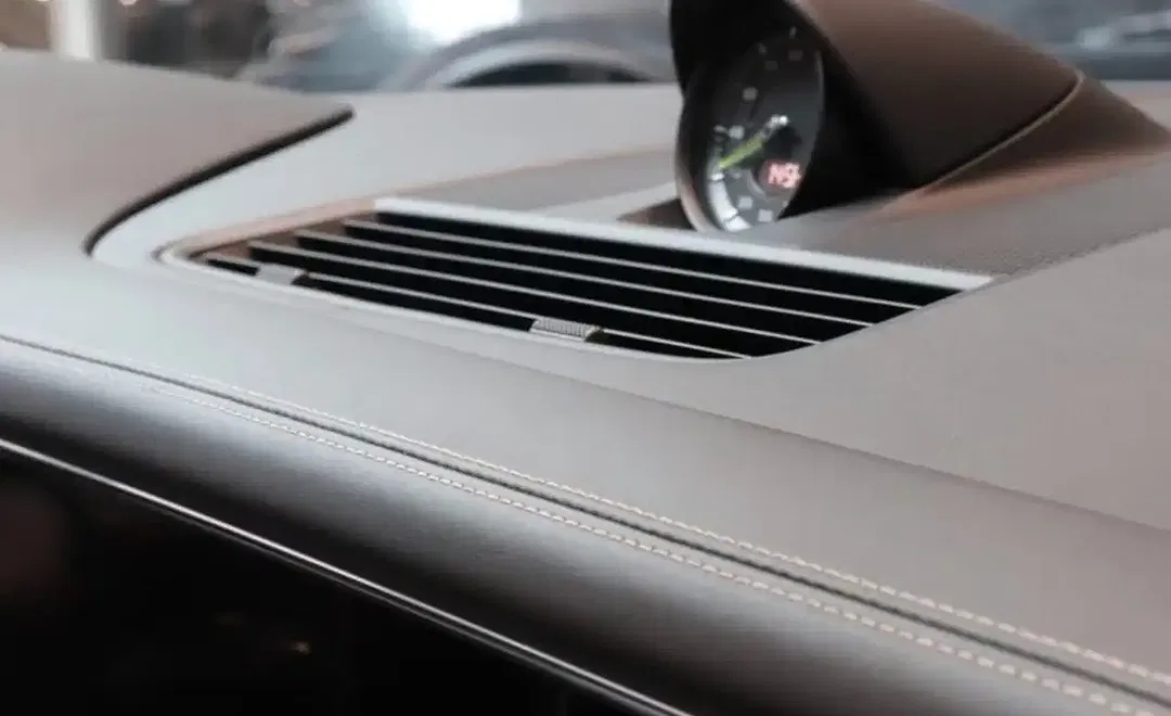 Porsche Panamera - Thumbnail 12