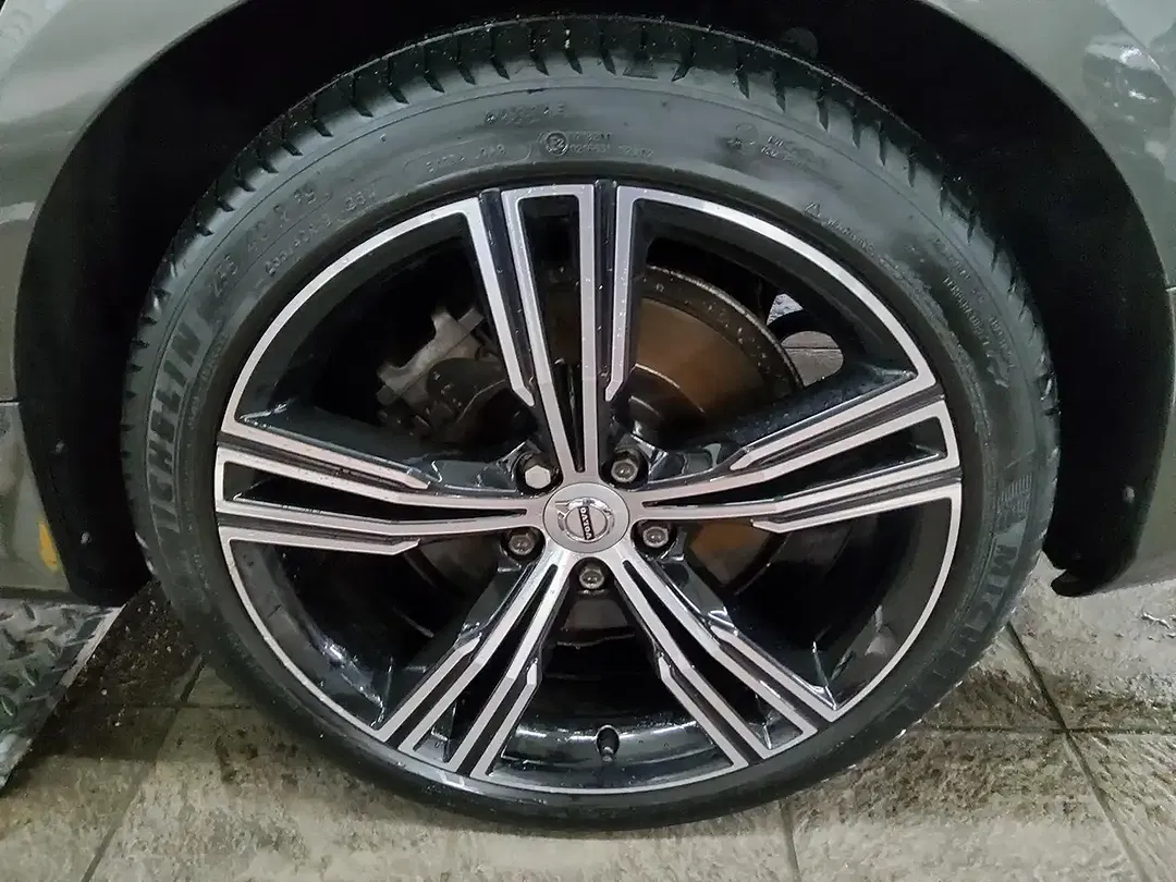 Volvo V60 - Thumbnail 10