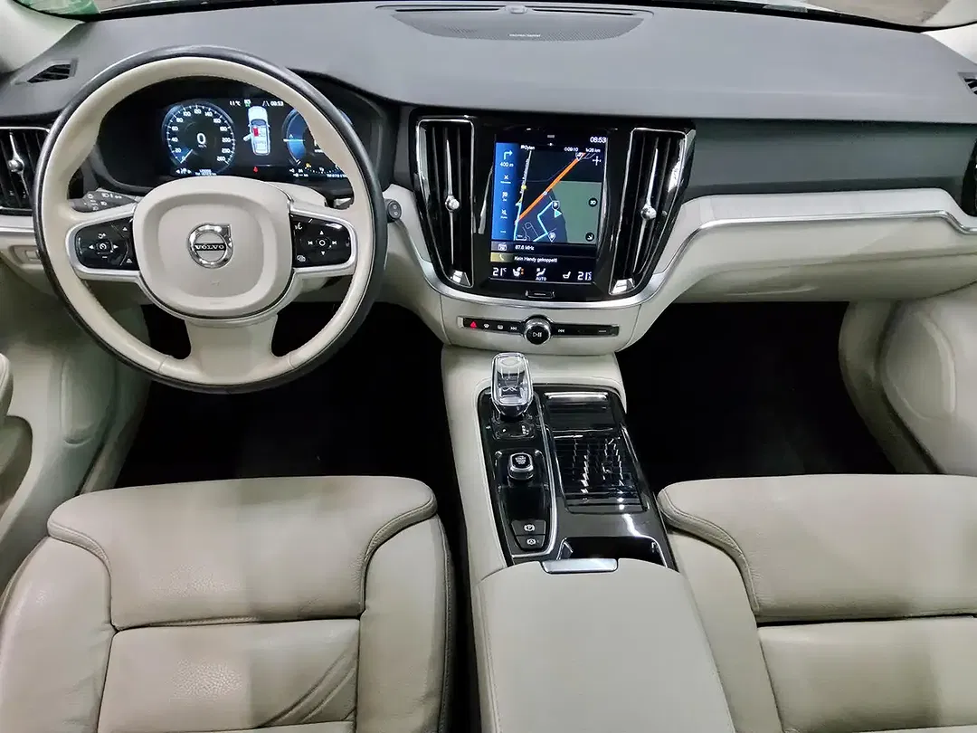 Volvo V60 - Thumbnail 4