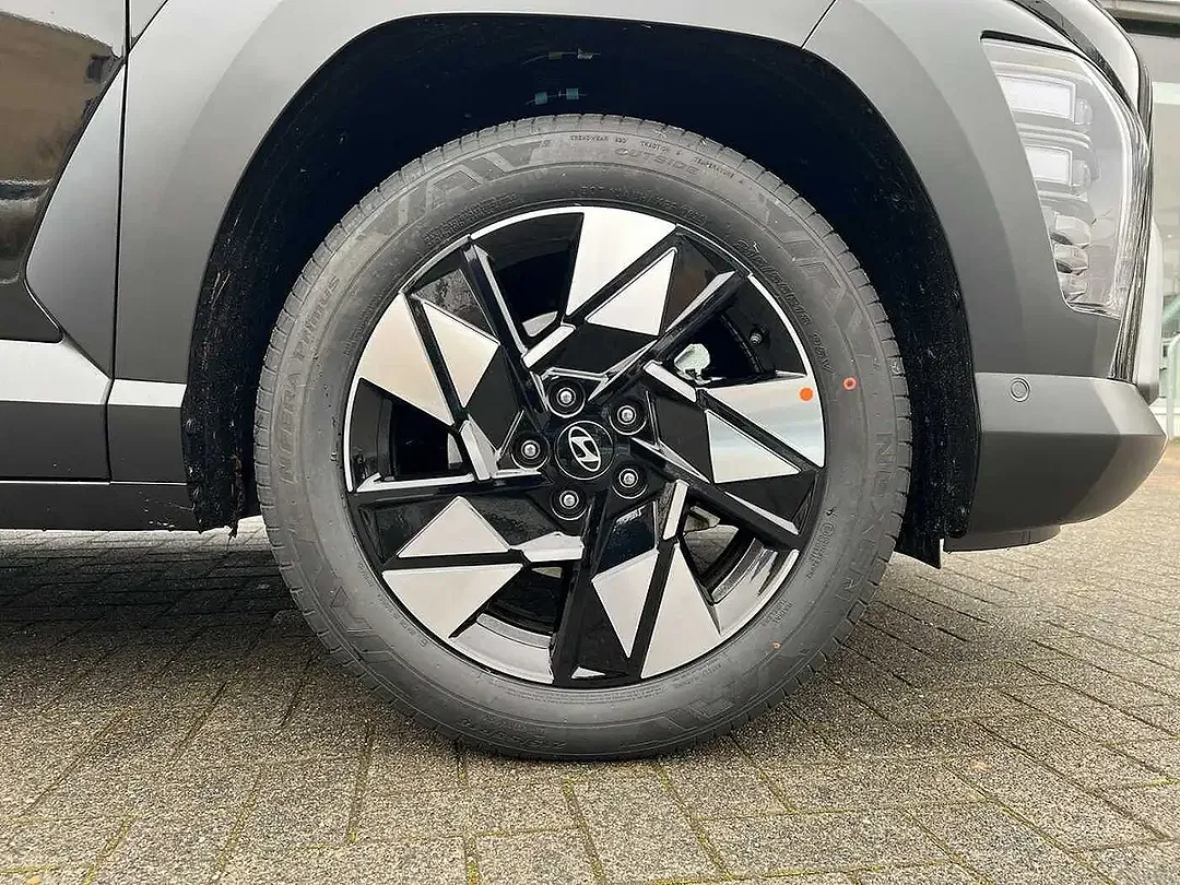Hyundai KONA - Thumbnail 6