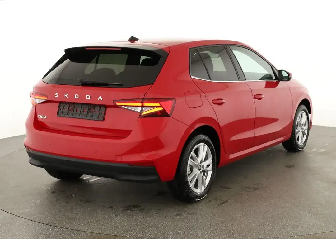 Skoda Fabia - Thumbnail 2