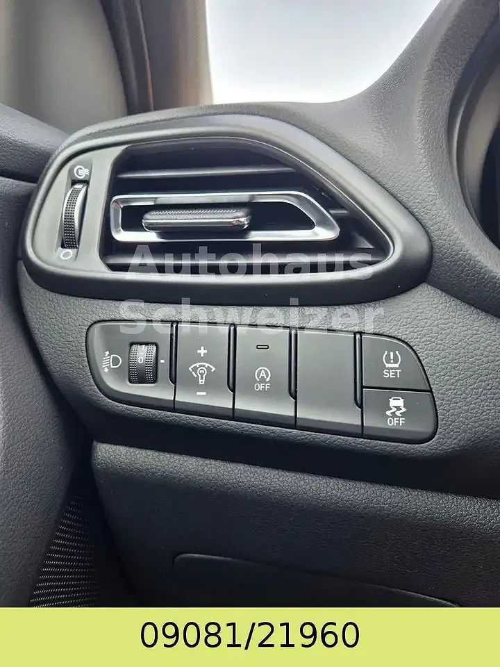 Hyundai i30 - Thumbnail 17