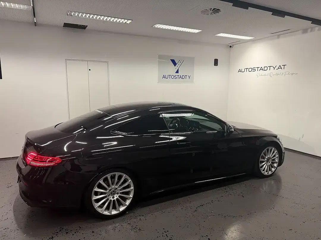 Mercedes-Benz C 220 - Thumbnail 9