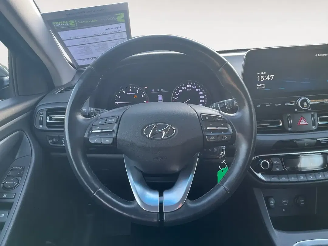Hyundai i30 - Thumbnail 11