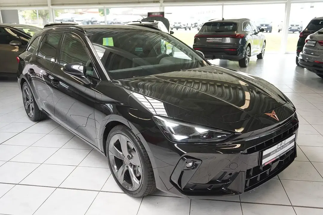 CUPRA Leon - Thumbnail 3