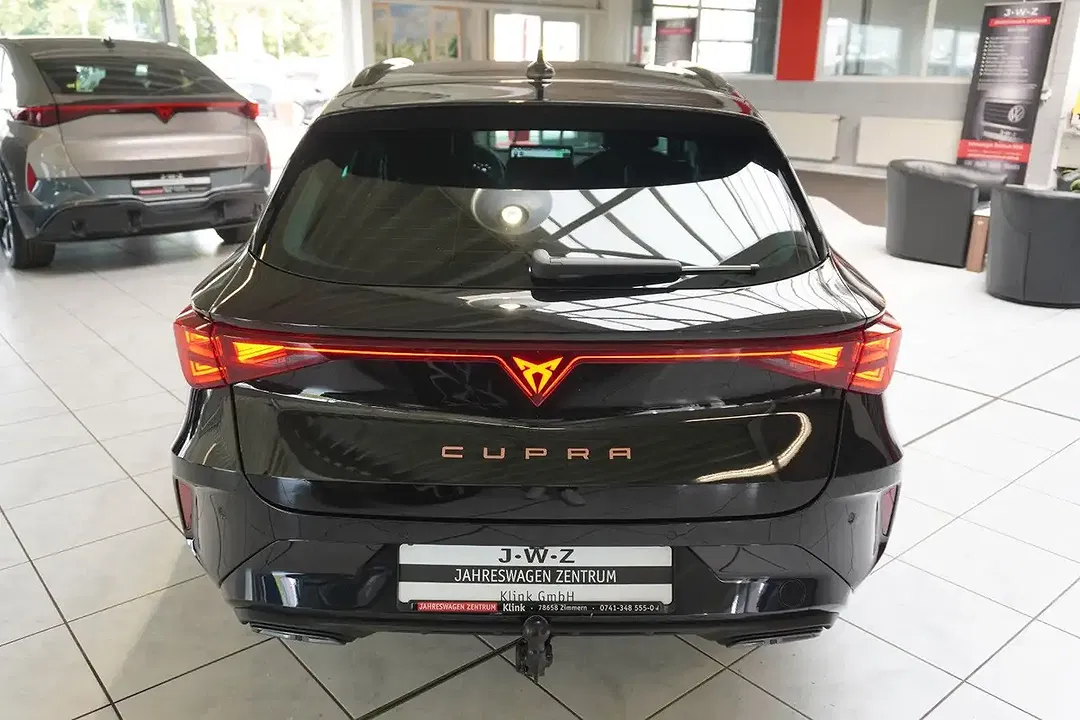 CUPRA Leon - Thumbnail 5