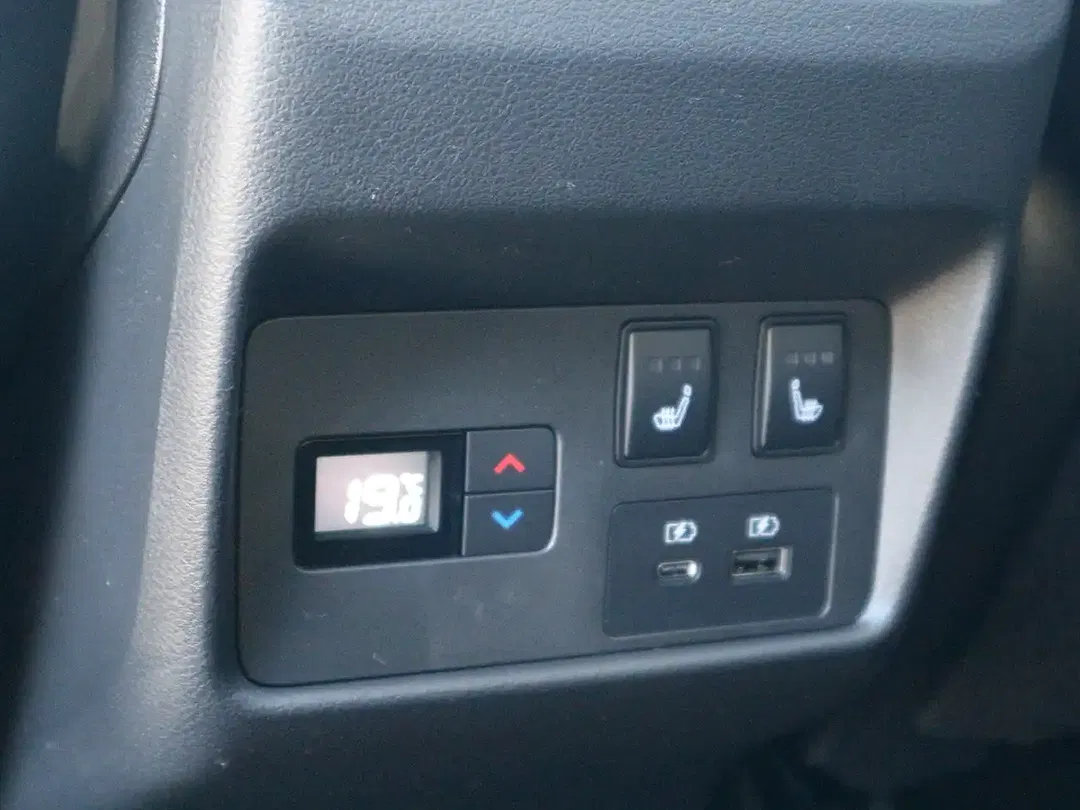 Nissan X-Trail - Thumbnail 13