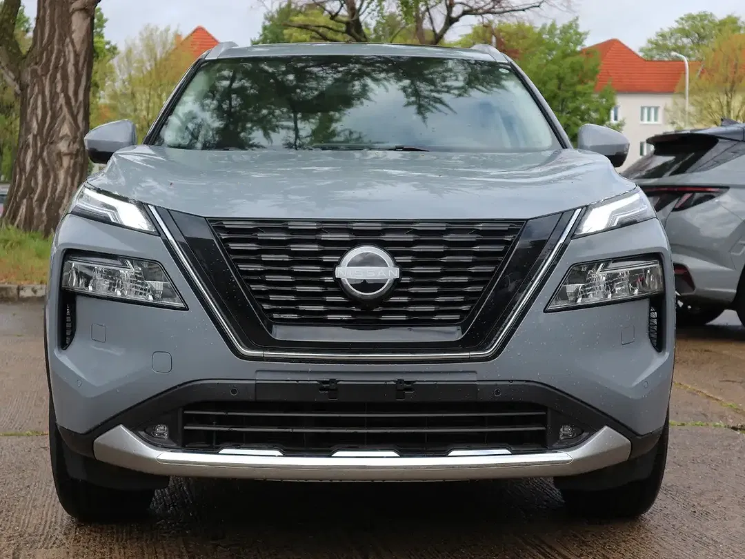 Nissan X-Trail - Thumbnail 2