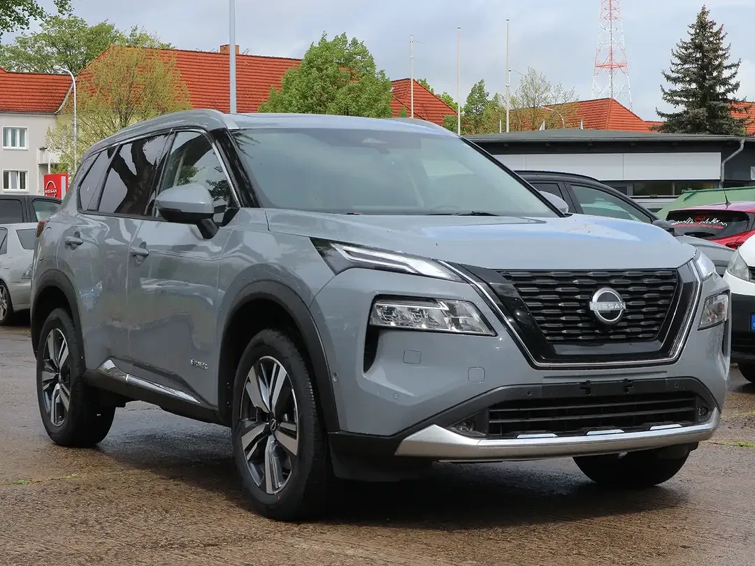 Nissan X-Trail - Thumbnail 3