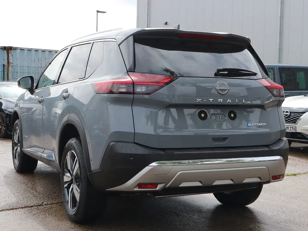 Nissan X-Trail - Thumbnail 4