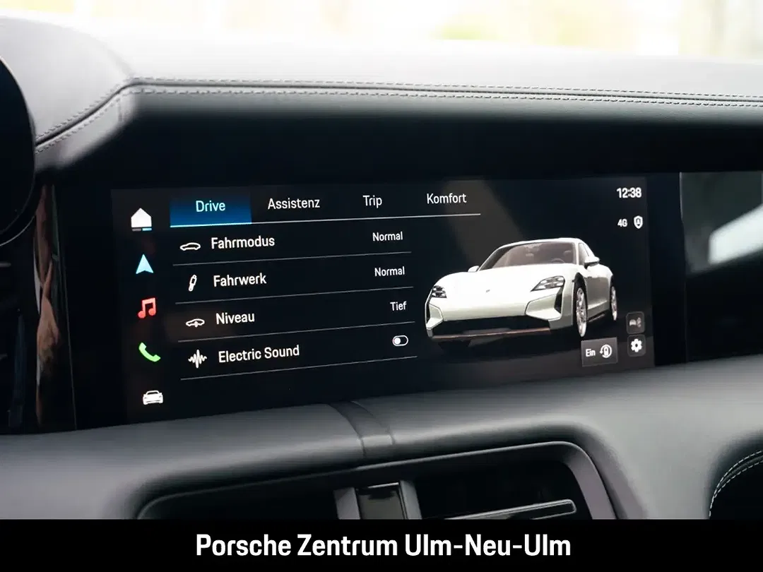 Porsche Taycan - Thumbnail 12