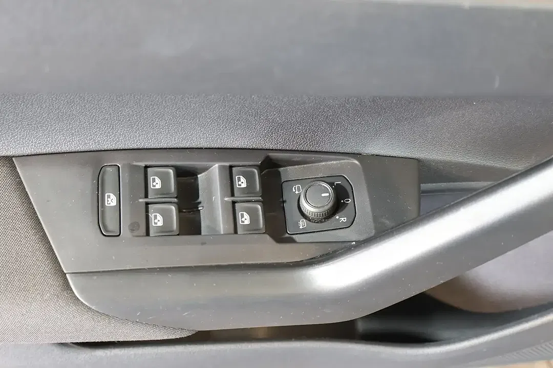 Volkswagen Taigo - Thumbnail 11