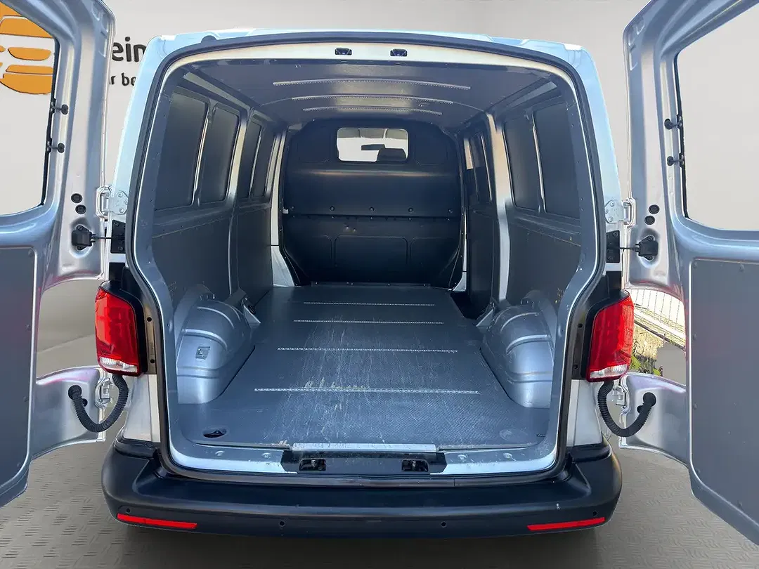 Volkswagen Transporter - Thumbnail 13