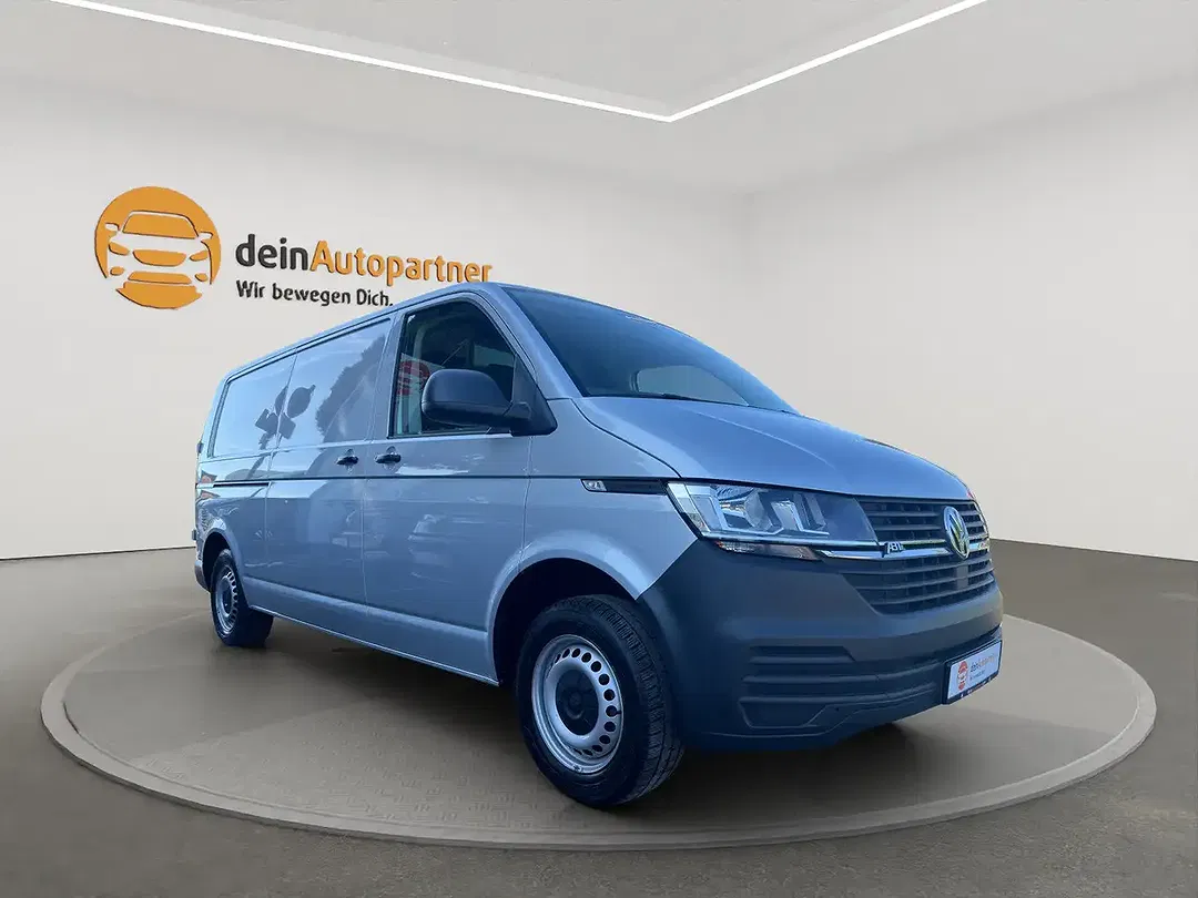 Volkswagen Transporter - Thumbnail 2