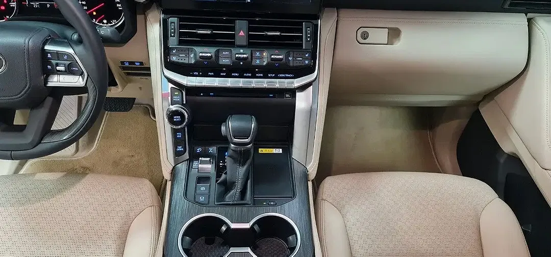 Toyota Land Cruiser - Thumbnail 19